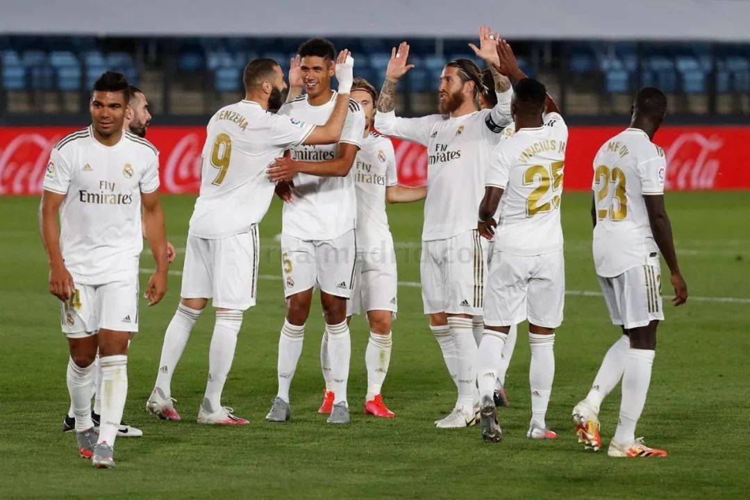 韩鹏：瓦科在我们心里已是最佳射手，希望明年能给他争回来