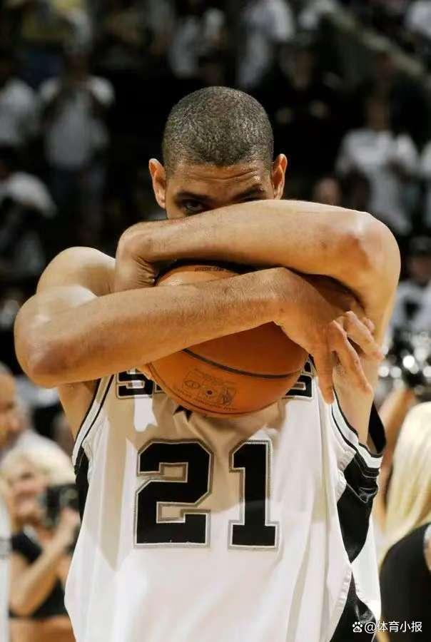 恩德里克和罗克因未上场导致身价暴跌，罗克选择外租后身价暴涨，均需在联赛中积累经验。（出场不足致身价下滑，罗克外租后飙升；恩德里克与罗克亟需联赛实战历练）