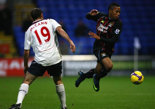 天空体育：埃弗顿3500万+800万镑报价迪布林再次被圣徒拒绝（天空体育：埃弗顿3500万+800万英镑求购迪布林再遭南安普顿拒绝）