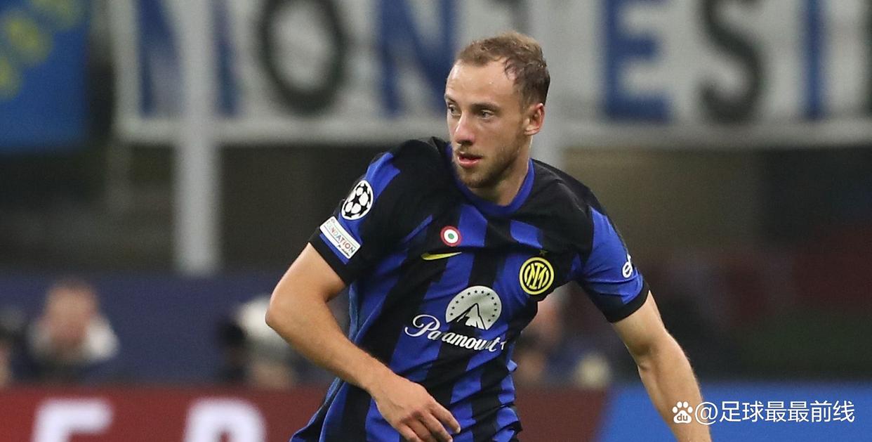 友谊赛：U16国少1-1战平重庆U16混编梯队，张伯霖进球（热身赛：国少U16与重庆U16混编队1比1握手言和，张伯霖建功）