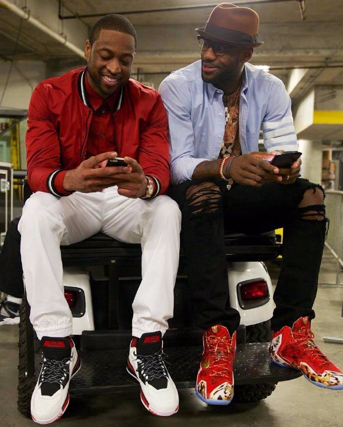 NBA 名人堂球星事迹盘点（NBA名人堂传奇球星风采回顾）