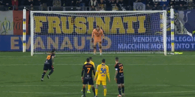 乌拉圭历史第三人，巴尔韦德达成欧冠70场里程碑（巴尔韦德欧冠出场达70场，跻身乌拉圭史上第三人）