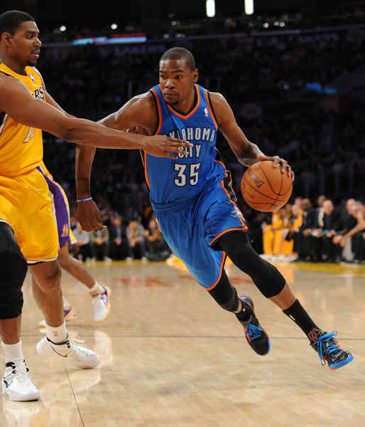 卡拉格：喜欢图赫尔对待贝林厄姆的方式，他敢于挑战大牌球员（卡拉格称赞图赫尔管理贝林厄姆方式：敢于直面大牌球员）